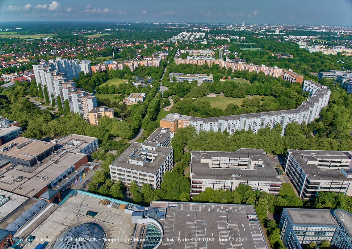 07.06.2023 - Perlach Plaza, PEP, Rentenversicherung, Wohnring, WACKER-Chemie in Neuperlach